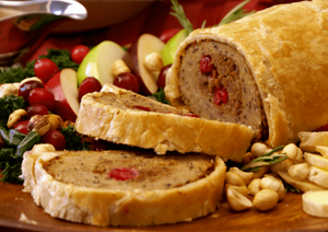 Field Roast Hazelnut Cranberry Roast En Croute 908g (cold)